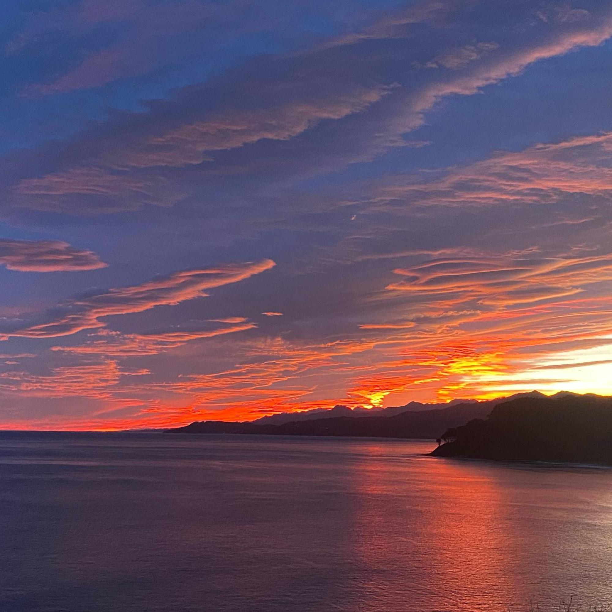 El Apartamentin De Lastres Dış mekan fotoğraf